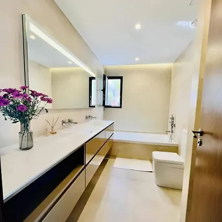 Increible Con Vistas Al Mar Desde La Piscina By Alterhome Villa *